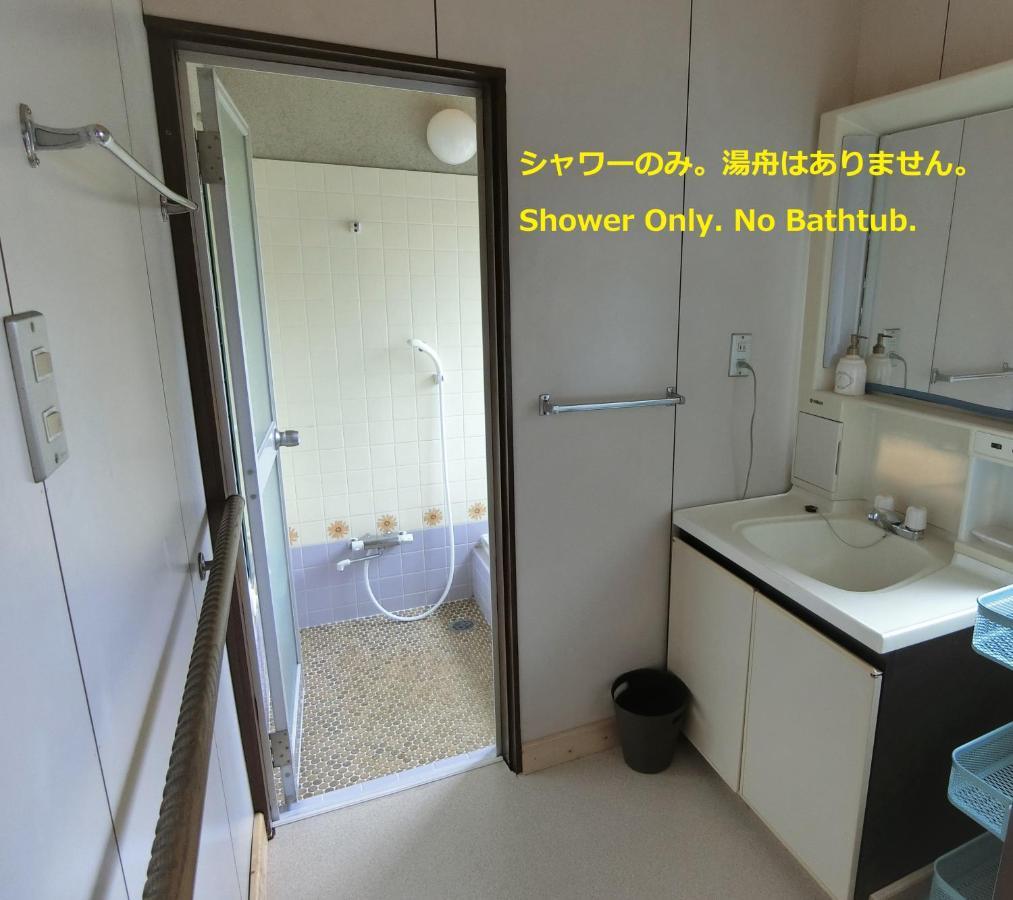Shirokuma Inn Toyama Station Buitenkant foto